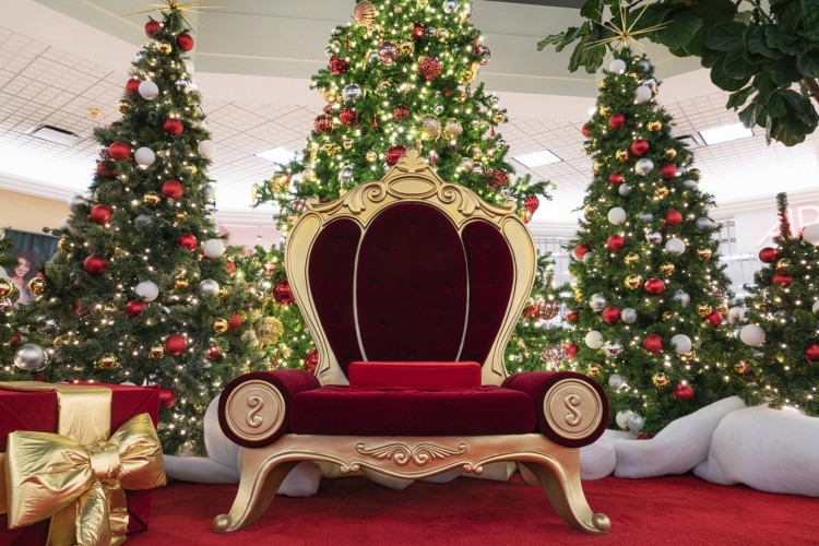 Rococo Red Chair - Fiberglass